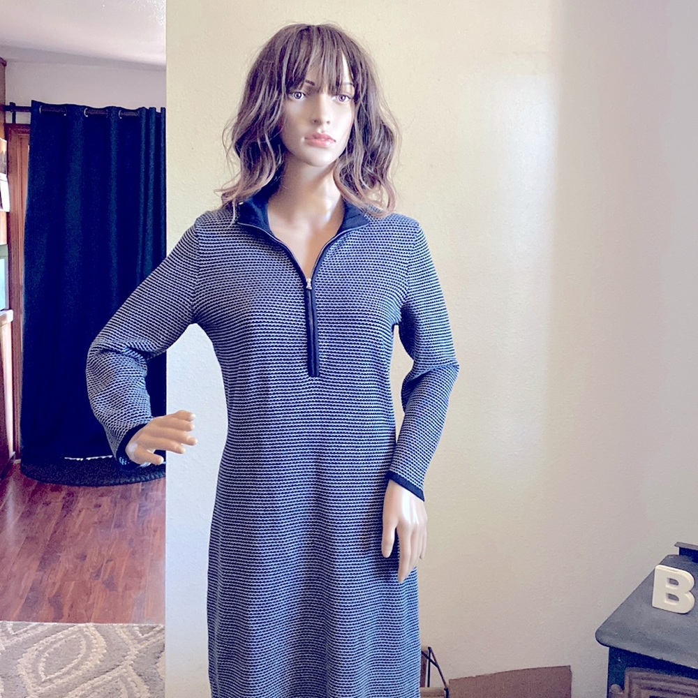 LAUREN Ralph Lauren 100% Cotton Sweater Dress Size M.